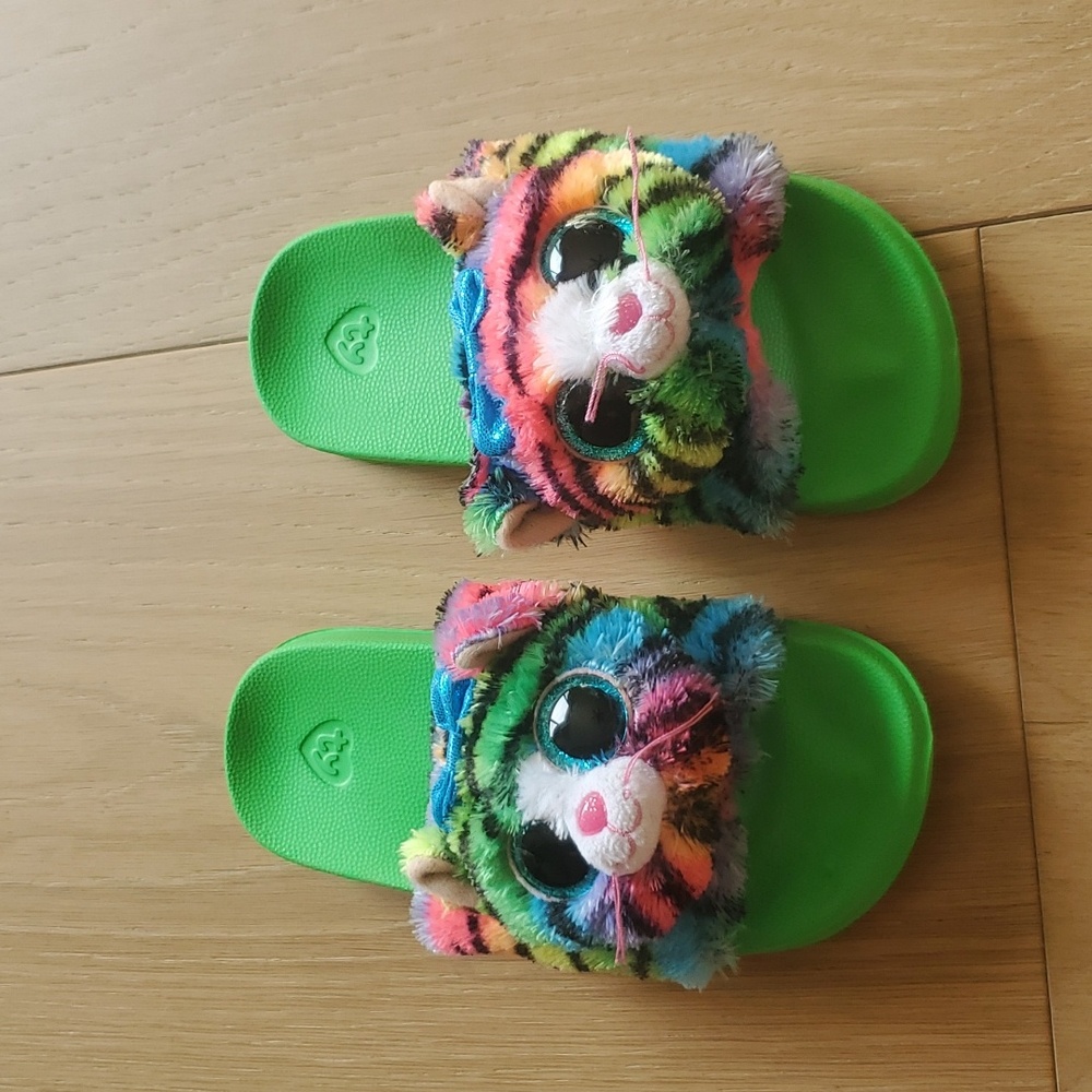 Ty kitty slippers